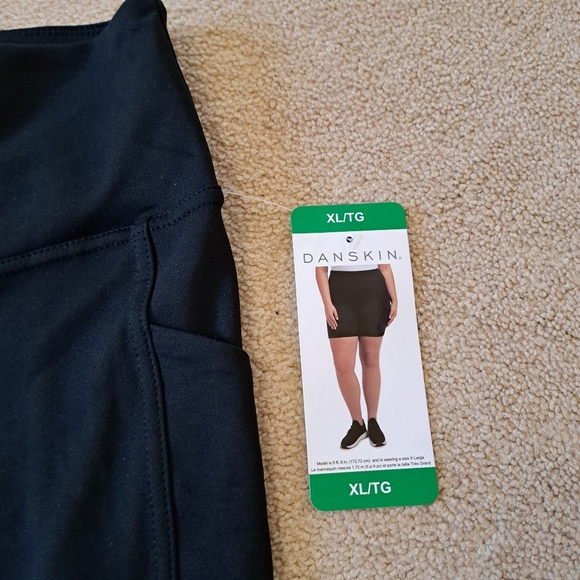 New! Danskin Active Shorts Bike Shorts Black Size XL Crosstrain Stretch Workout - Picture 8 of 10